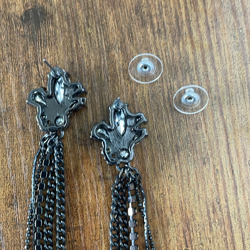 Lux Kill Fringe Earrings - Picture 8 of 10